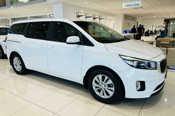 2015 Kia Carnival Si YP