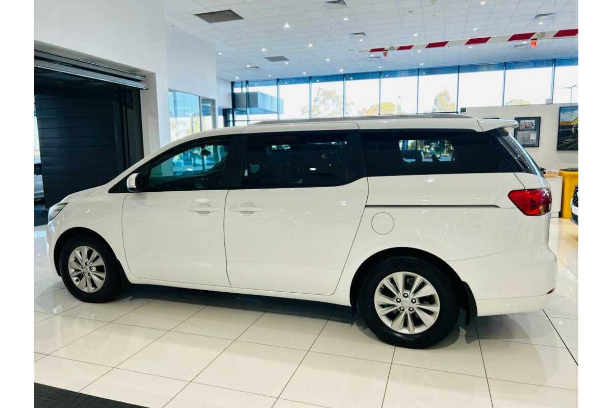 2015 Kia Carnival Si YP