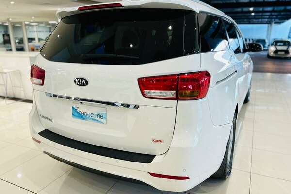 2015 Kia Carnival Si YP