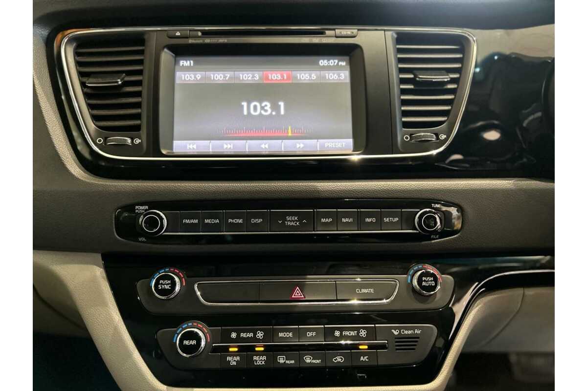 2015 Kia Carnival Si YP