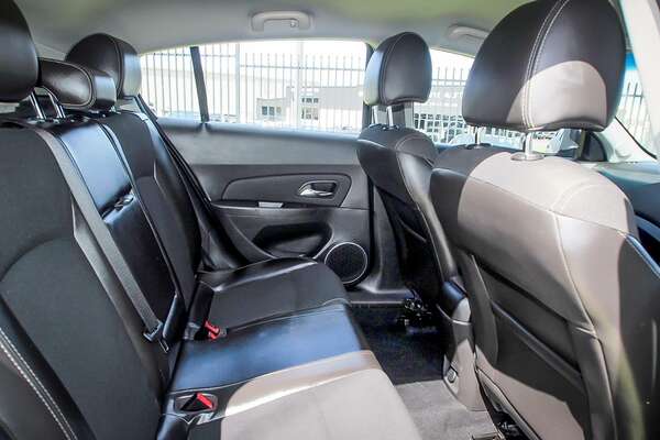 2013 Holden Cruze SRi JH Series II