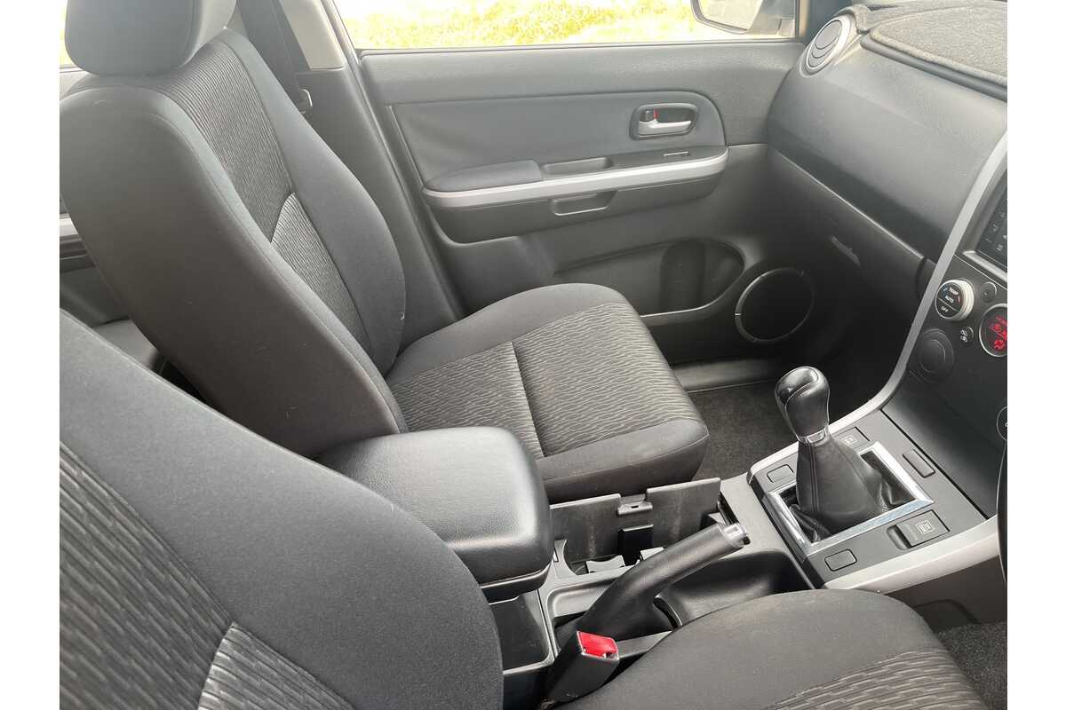 2013 Suzuki Grand Vitara Urban 2WD JB MY13