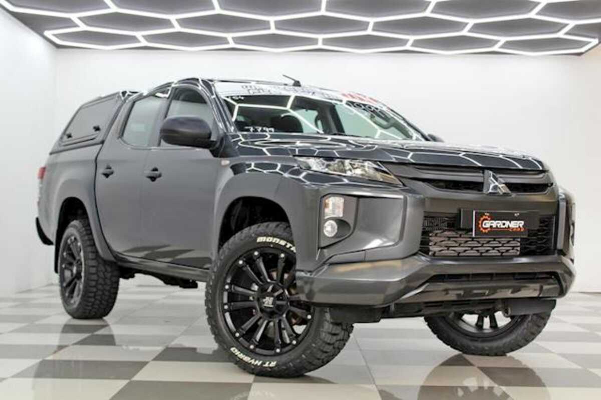 2019 Mitsubishi Triton GLX MR
