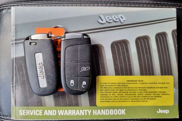 2013 Jeep Grand Cherokee Overland WK