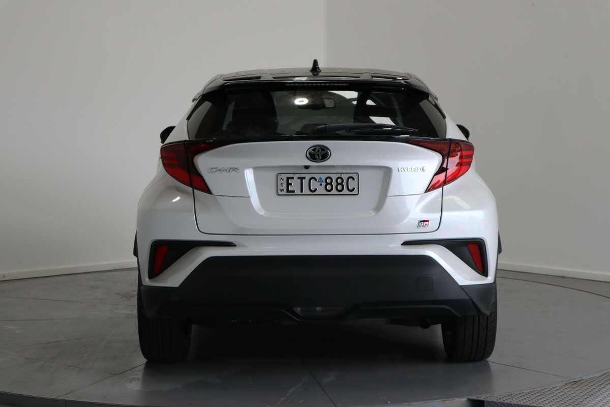 2022 Toyota C-hr Hybrid GR-S 1.8L Wagon 2X 001 2X088402C