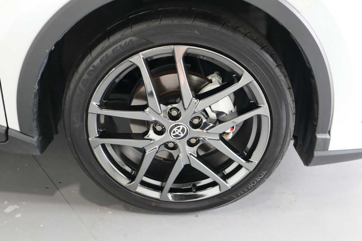 2022 Toyota C-hr Hybrid GR-S 1.8L Wagon 2X 001 2X088402C