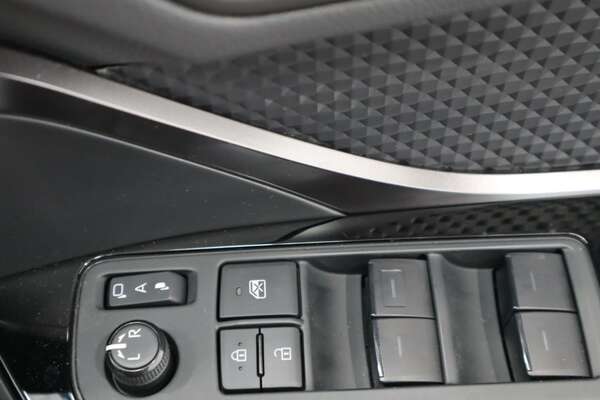 2022 Toyota C-hr Hybrid GR-S 1.8L Wagon 2X 001 2X088402C