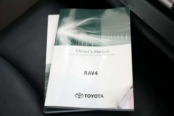 2020 Toyota RAV4 Cruiser 2WD Axah52R