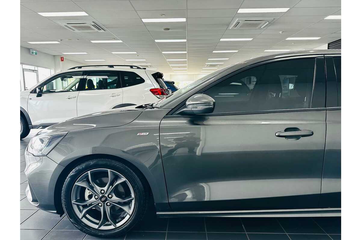 2018 Ford Focus ST-Line SA
