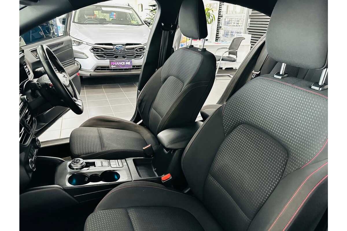 2018 Ford Focus ST-Line SA