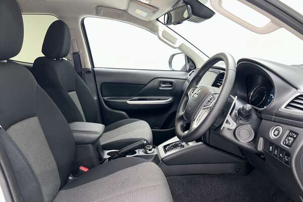 2022 Mitsubishi Triton GLS MR