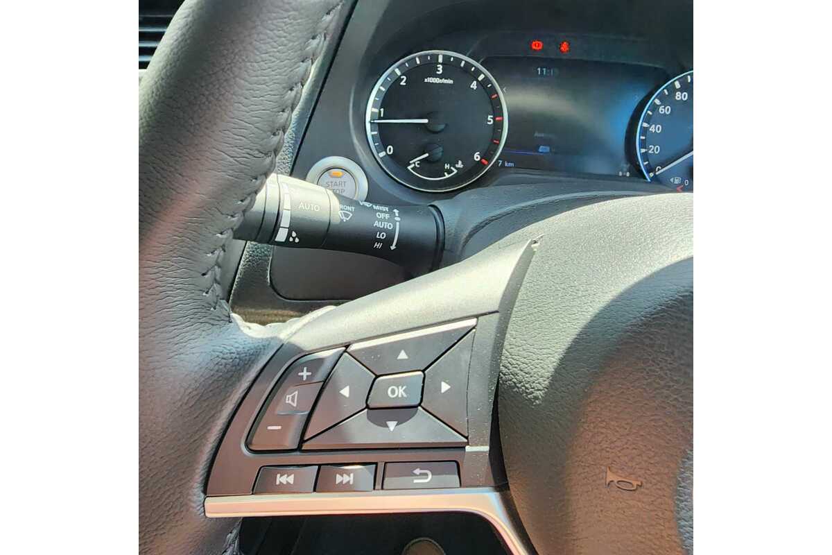 2023 Nissan Navara ST-X D23