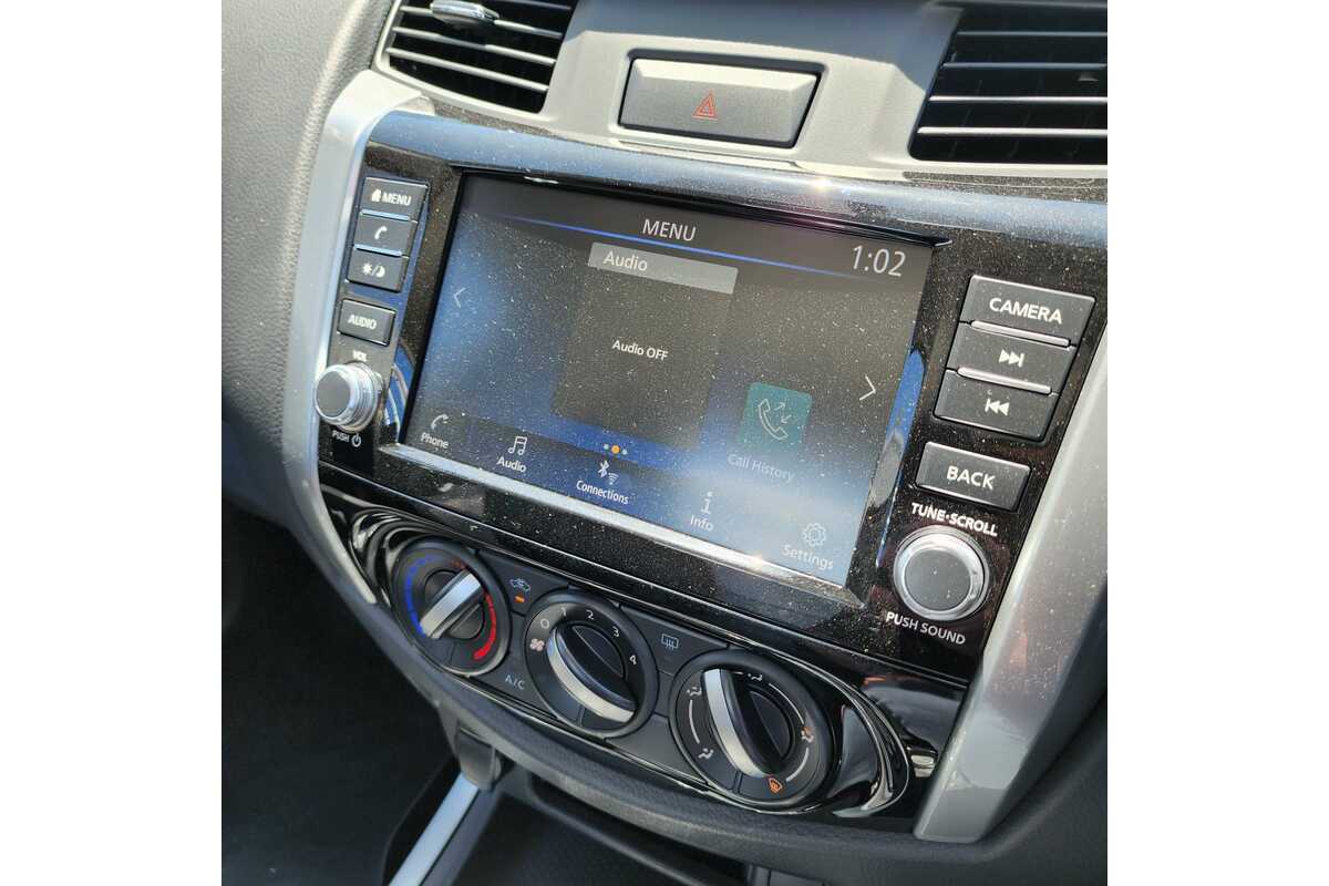 2023 Nissan Navara SL D23