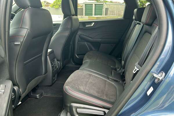 2022 Ford Escape ST-Line PHEV ZH
