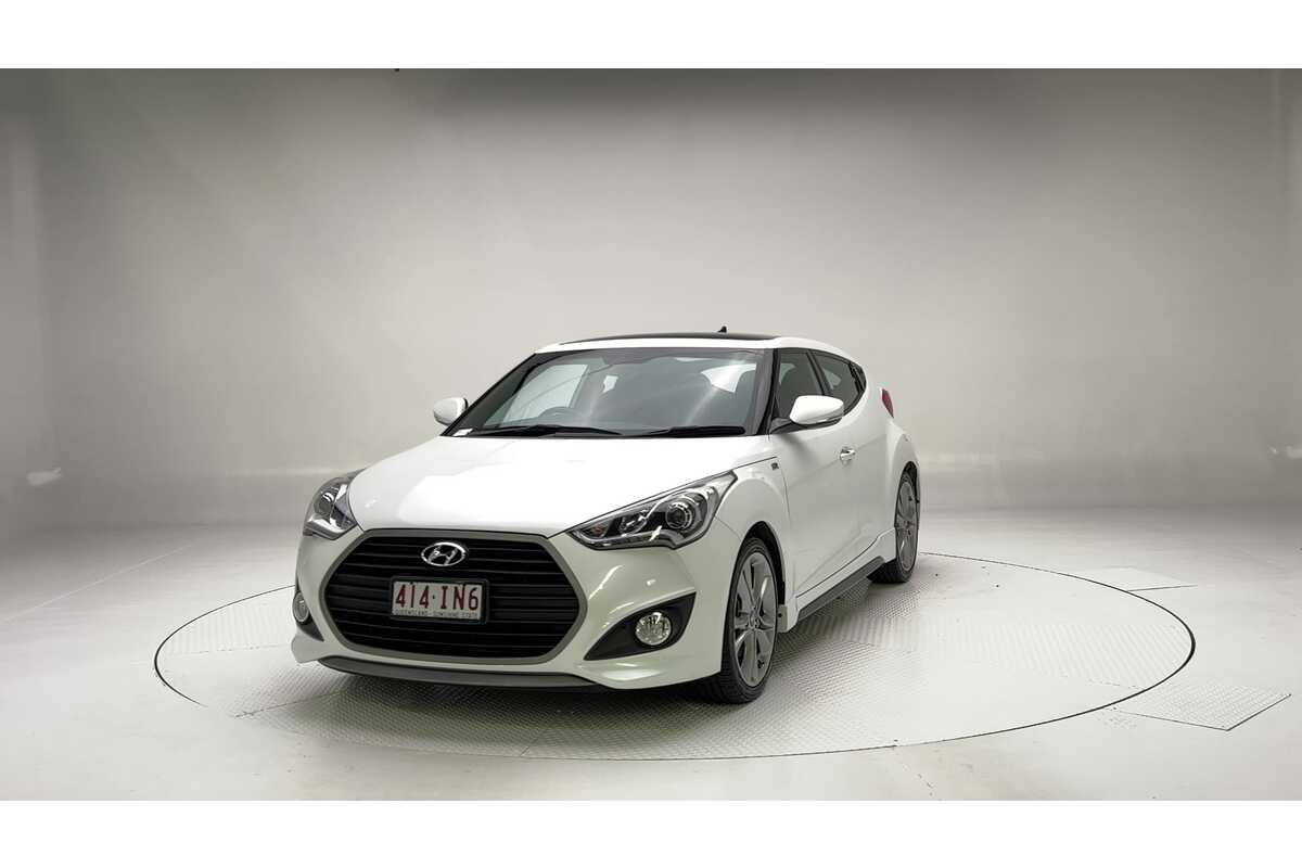 SOLD 2016 Hyundai Veloster SR Turbo in Elite White | Used Hatch ...