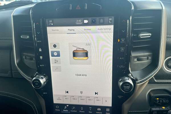 2022 RAM 1500 Laramie DT