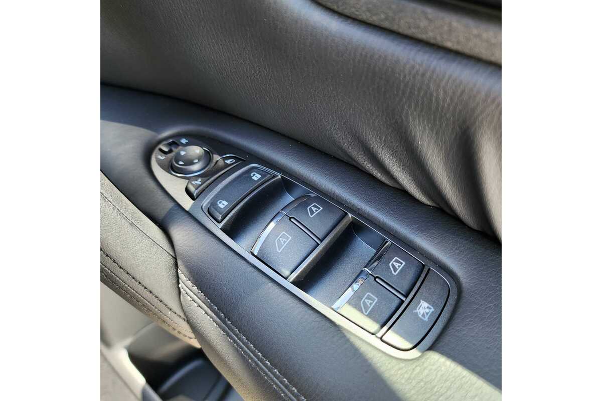 2023 Nissan Patrol Ti Y62