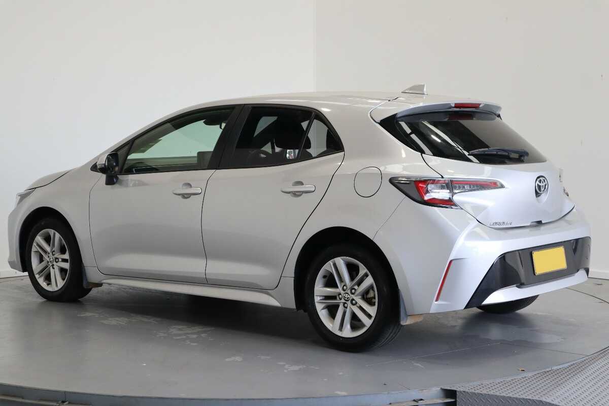 2020 Toyota Corolla Hatch Ascent Sport 2.0L5 Door002 4405540A0