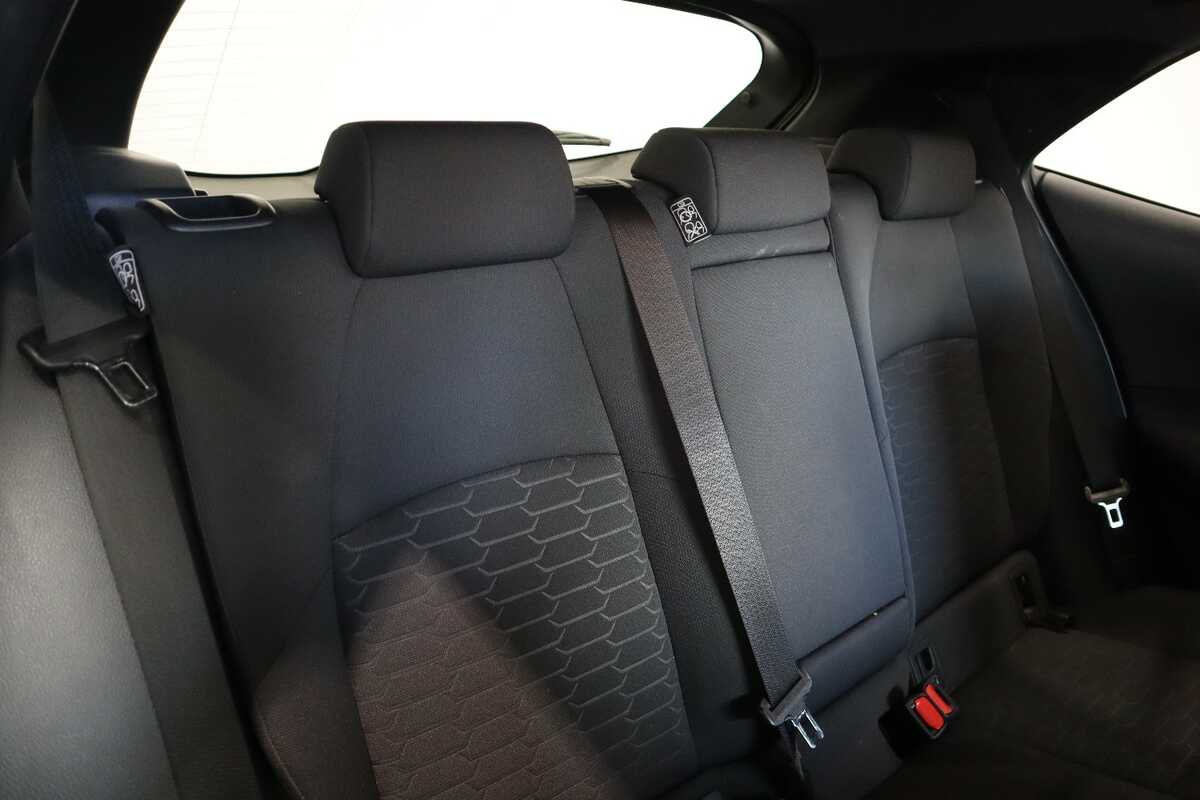 2020 Toyota Corolla Hatch Ascent Sport 2.0L5 Door002 4405540A0