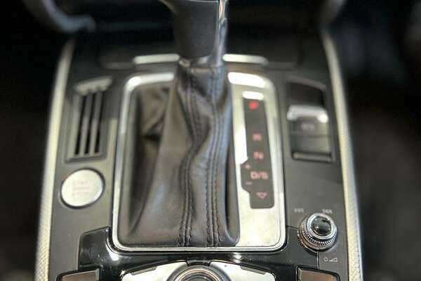 2014 Audi A4 S Line B8