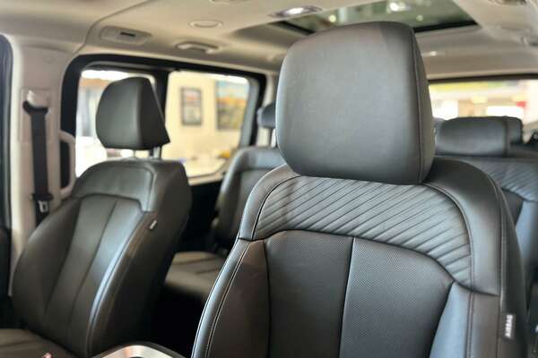 2023 Hyundai STARIA Highlander US4.V2
