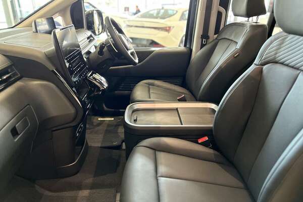 2023 Hyundai STARIA Highlander US4.V2