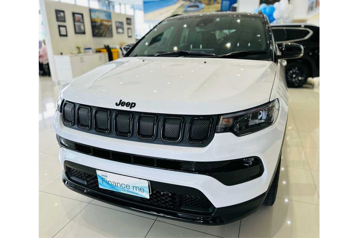 2023 Jeep Compass Night Eagle M6