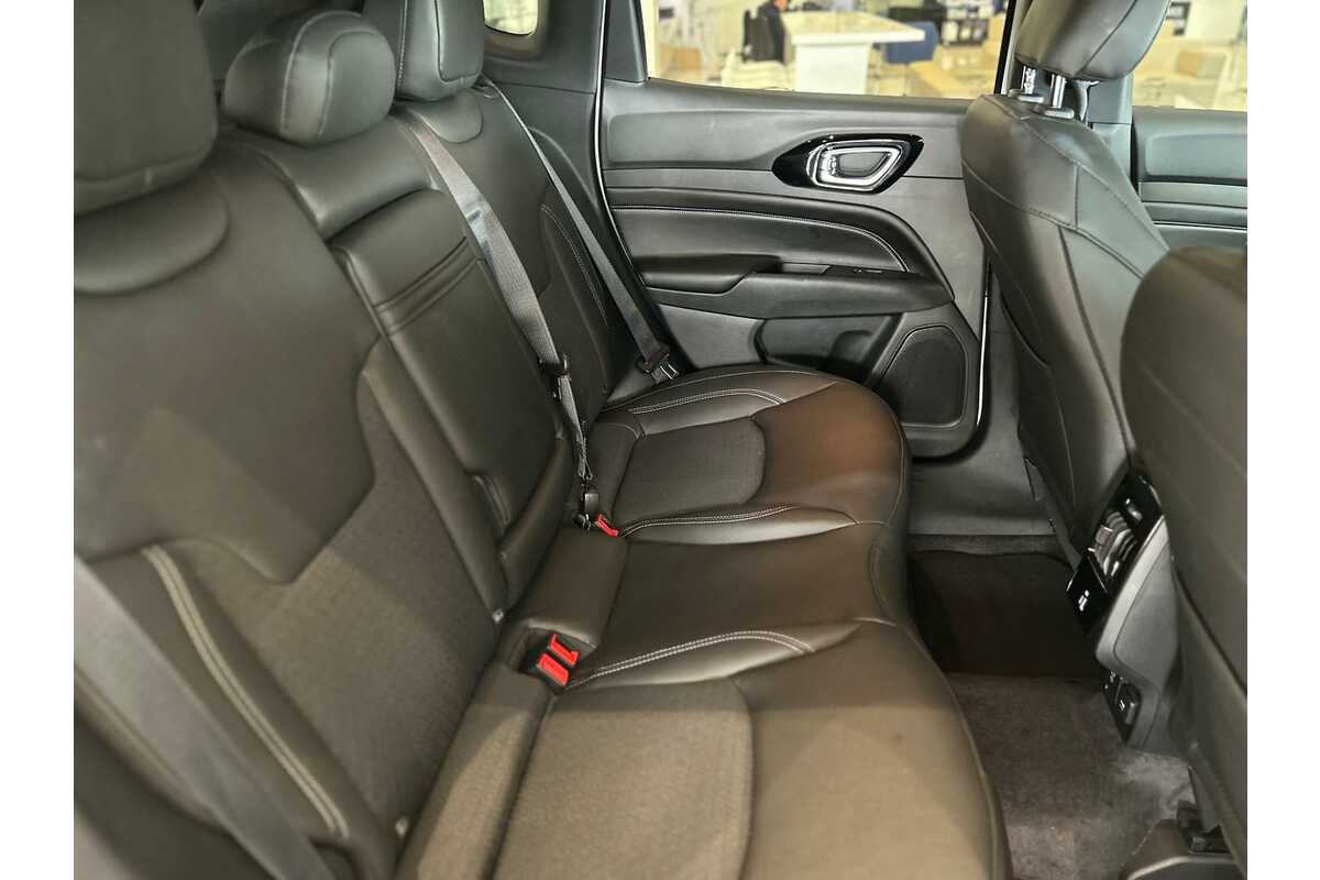 2023 Jeep Compass Night Eagle M6