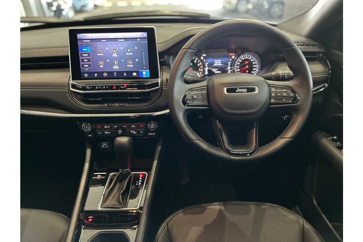2023 Jeep Compass Night Eagle M6