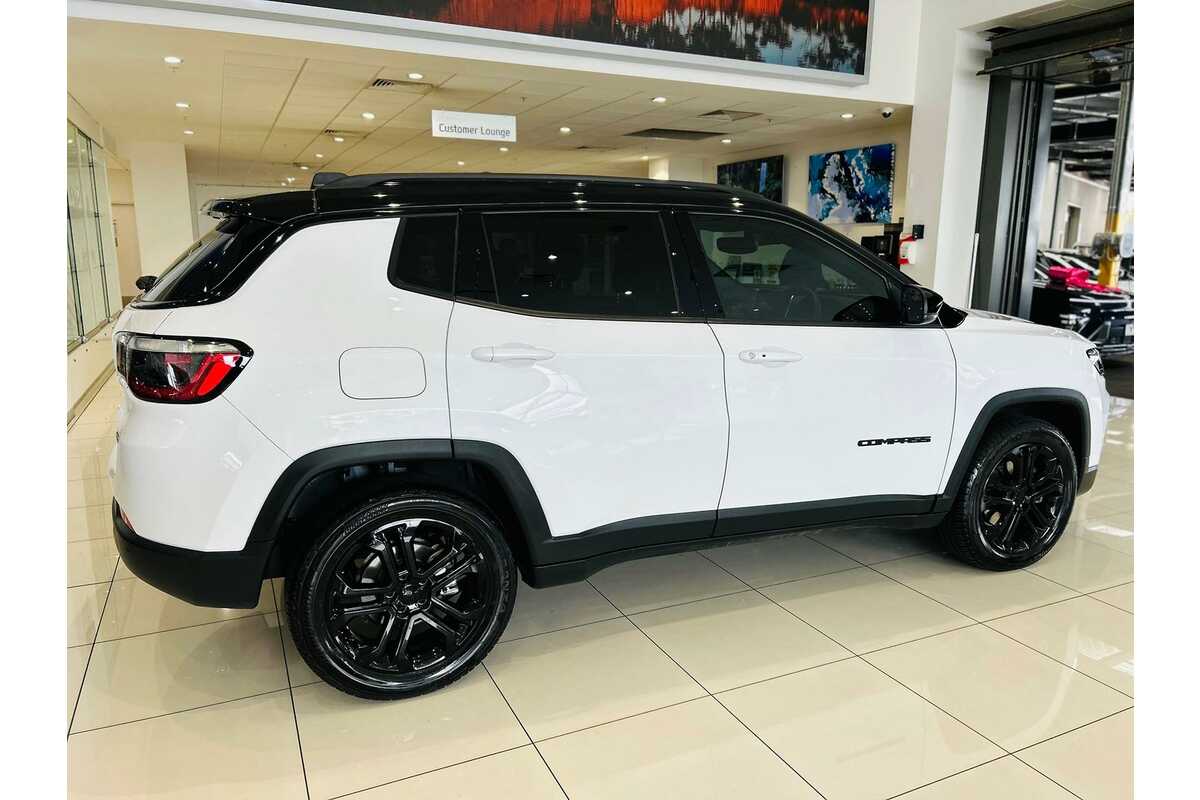 2023 Jeep Compass Night Eagle M6
