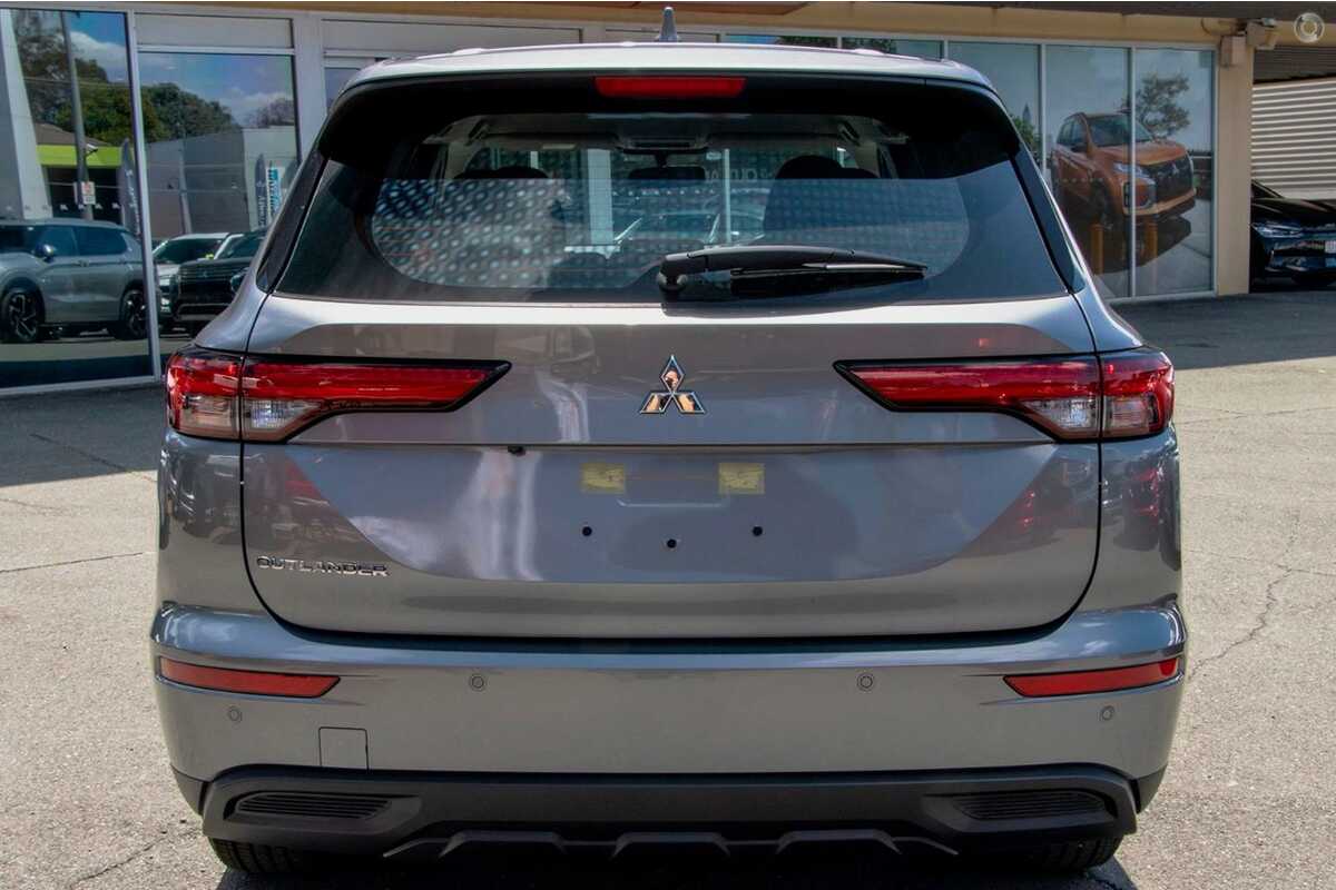 2023 Mitsubishi Outlander ES ZM