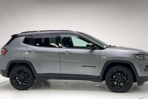 2022 Jeep Compass Night Eagle M6