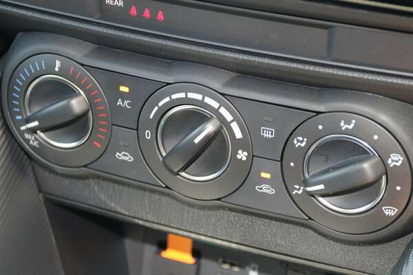 2023 Mazda 2 G15 SKYACTIV-Drive Pure DJ2HAA