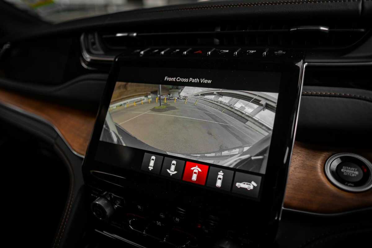 2023 Jeep Grand Cherokee Summit Reserve WL