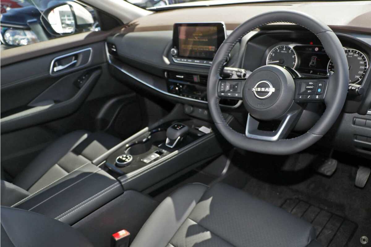 2023 Nissan X-TRAIL ST-L T33