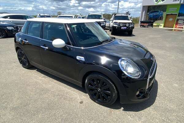 2015 MINI Hatch COOPER F55