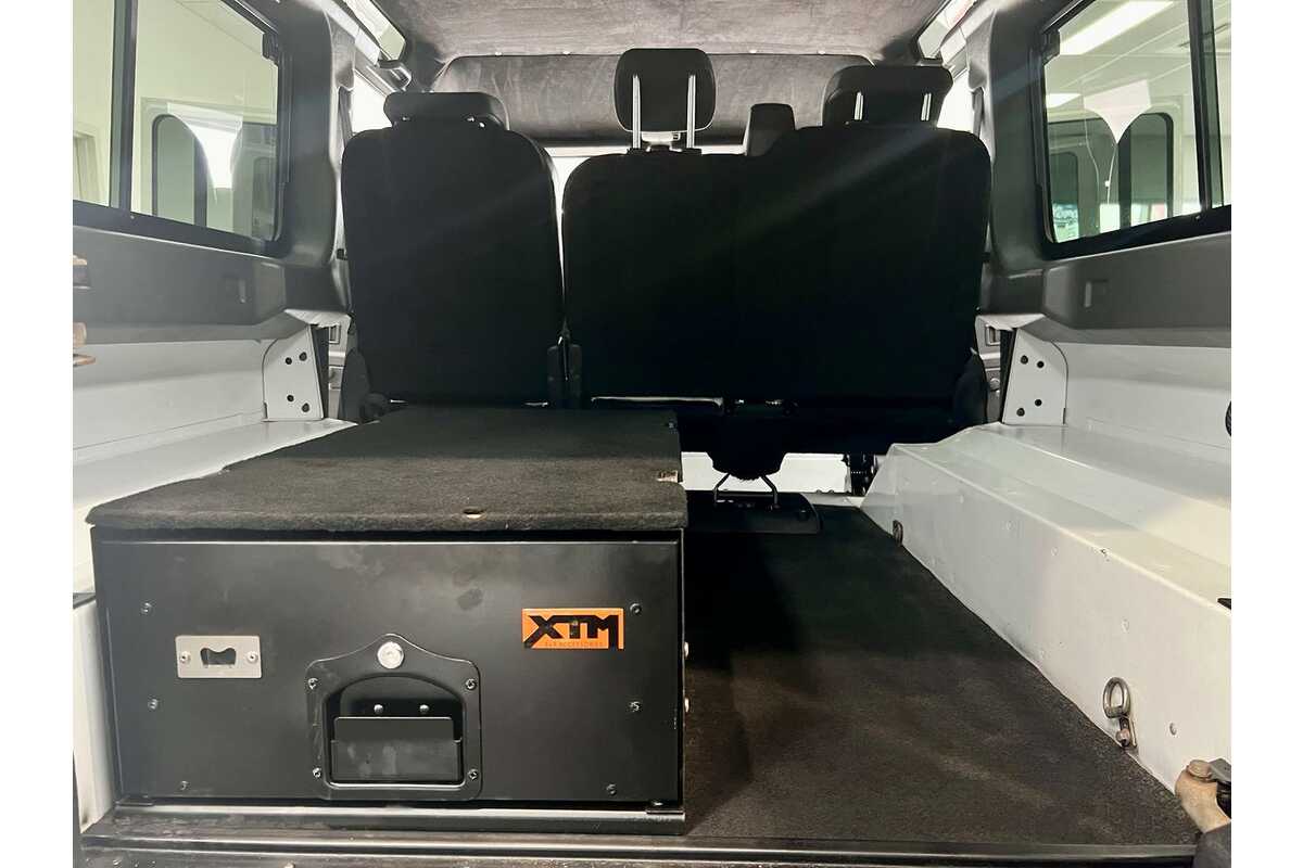 2015 Land Rover Defender  110