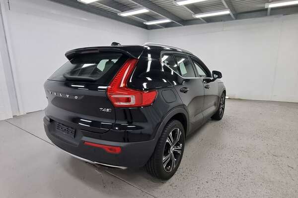 2019 Volvo XC40 T4 Inscription