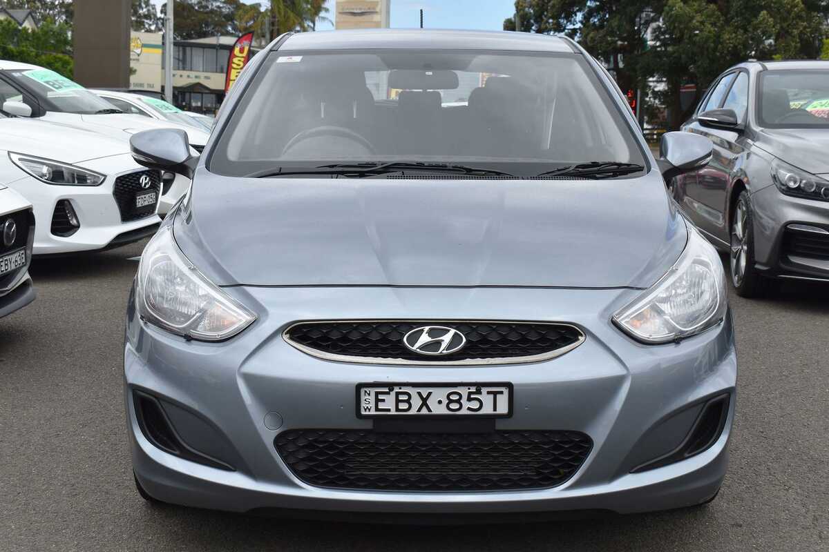 2019 Hyundai Accent Sport RB6
