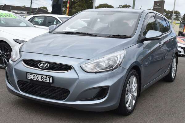 2019 Hyundai Accent Sport RB6