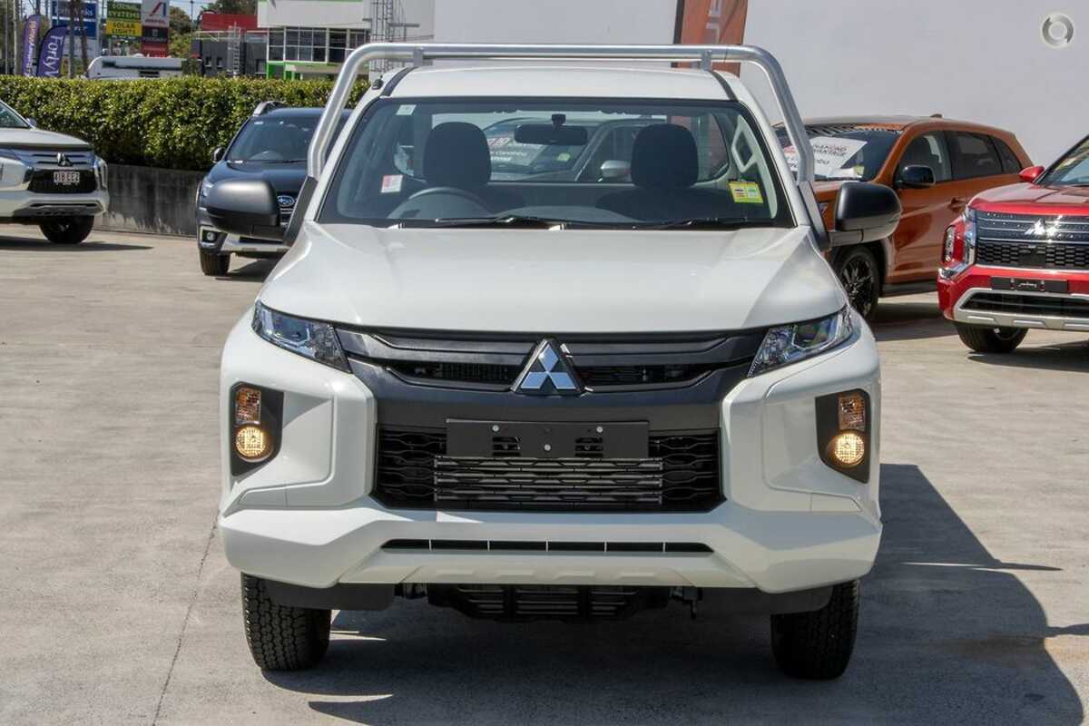2023 Mitsubishi Triton GLX MR