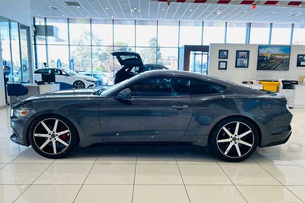 2015 Ford Mustang  FM