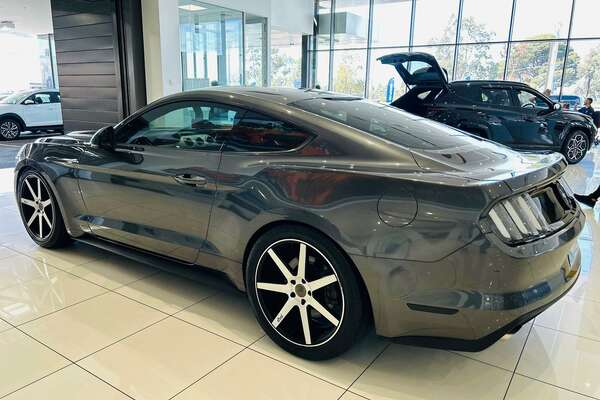 2015 Ford Mustang  FM