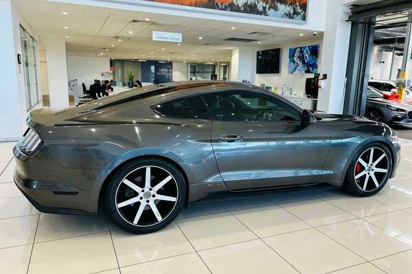 2015 Ford Mustang  FM