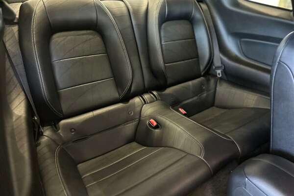 2015 Ford Mustang  FM