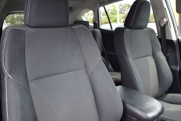 2016 Toyota RAV4 GXL ZSA42R