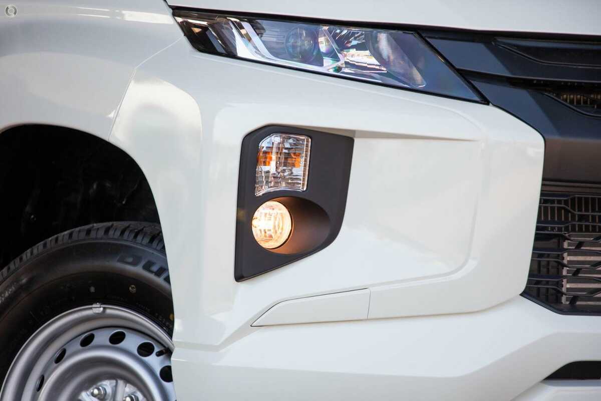 2023 Mitsubishi Triton GLX MR