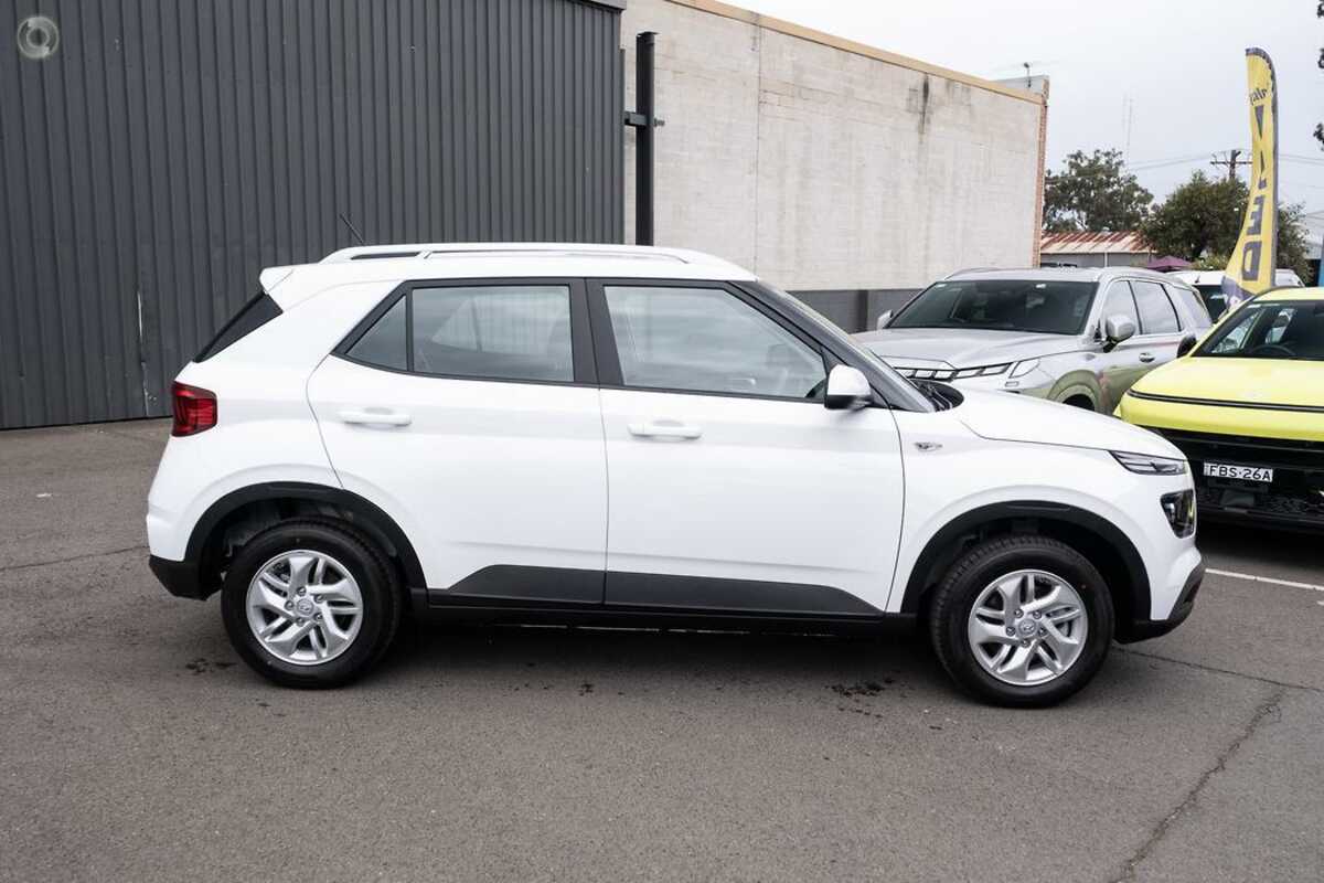 2023 Hyundai Venue  QX.V5