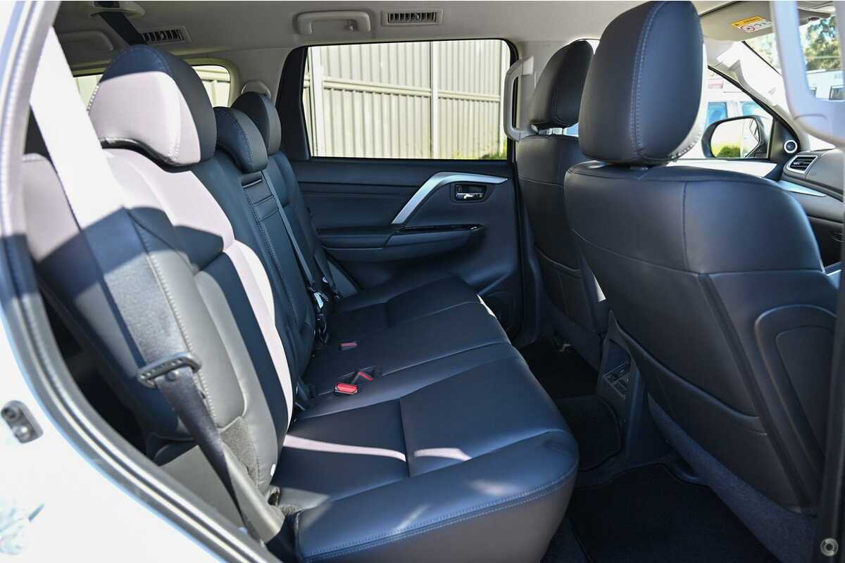 2023 Mitsubishi Pajero Sport GSR QF