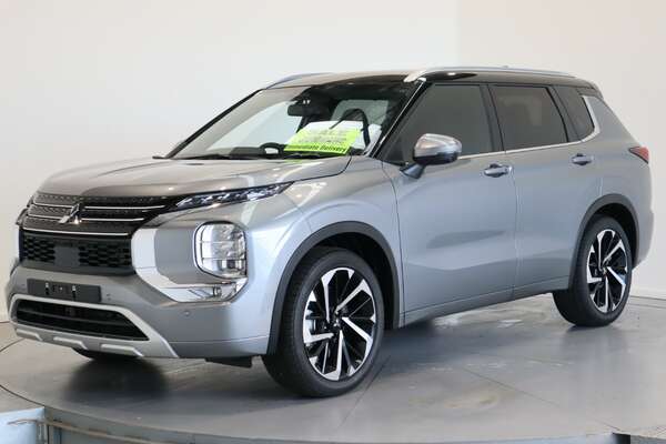 2023 Mitsubishi Outlander EXCEED TOURER 7 SEAT AWD EEDWAGON ZM4F46